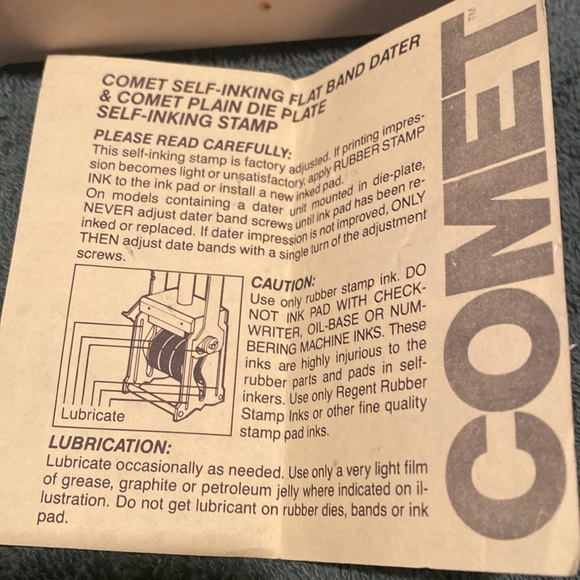 NIB & Vintage 1982 Comet Self-Inking Stamp with 9 Bands - Picture 2 of 5